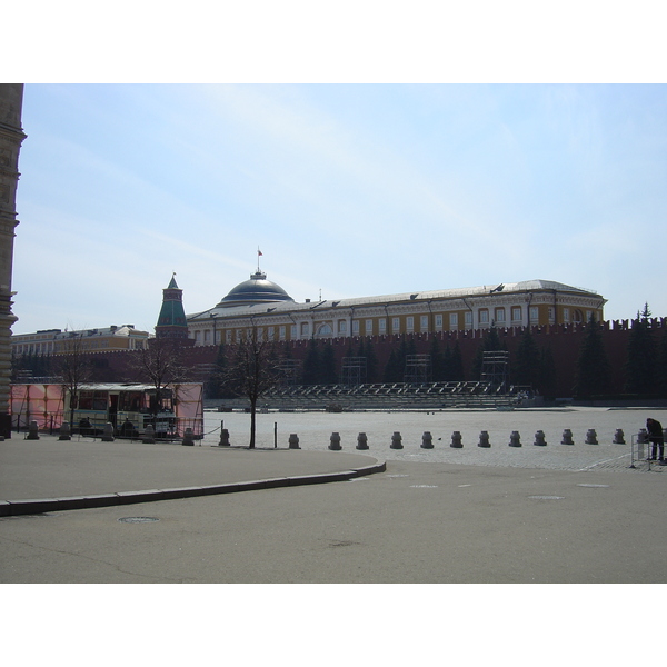 Picture Russia Moscow Red Square 2005-04 29 - Discovery Red Square