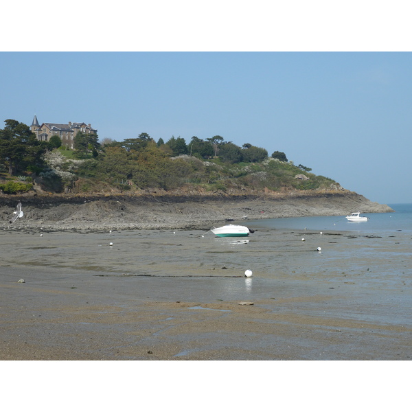 Picture France Cancale 2010-04 106 - Recreation Cancale