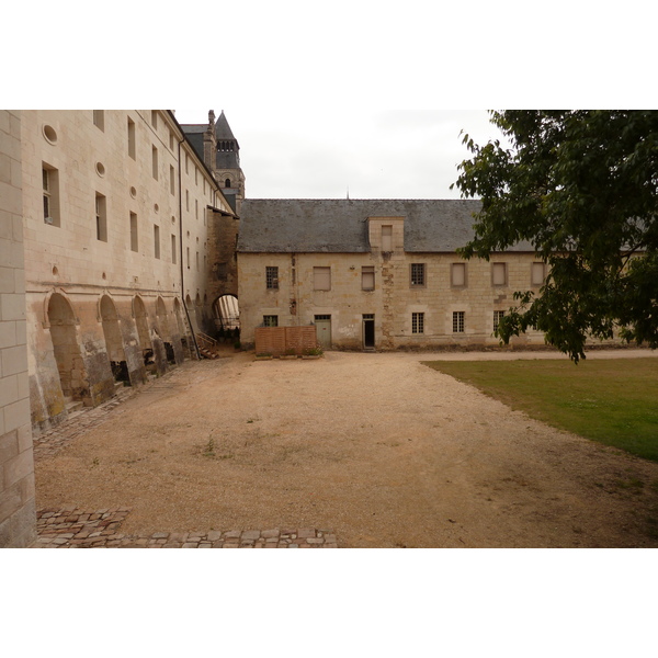 Picture France Fontevraux 2011-05 85 - Around Fontevraux