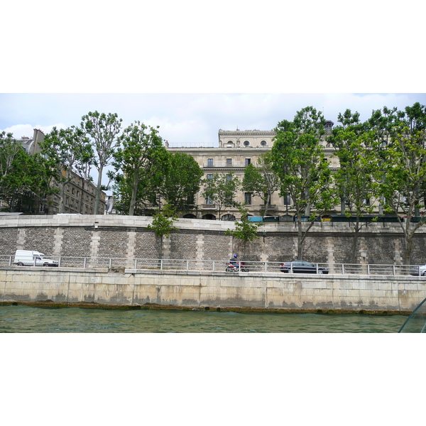 Picture France Paris Seine river 2007-06 227 - History Seine river