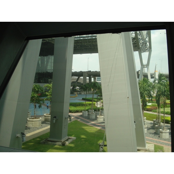 Picture Thailand Bangkok Suvarnabhumi Airport 2007-02 31 - Tour Suvarnabhumi Airport