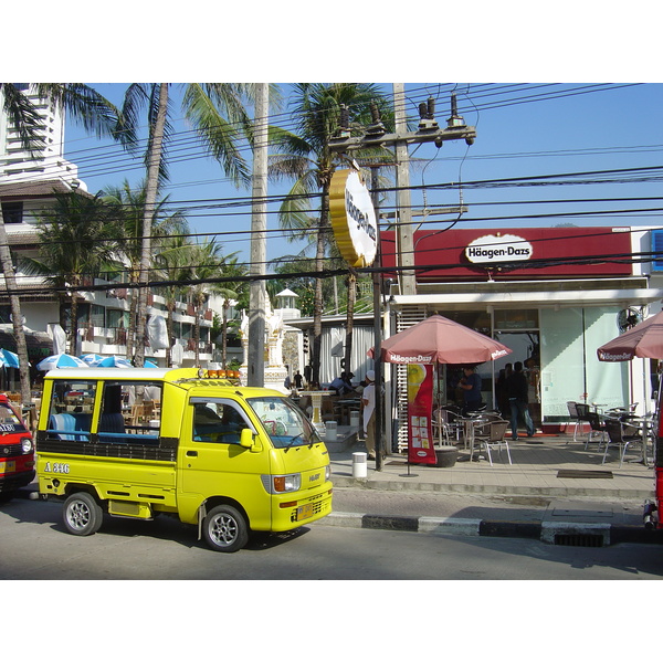 Picture Thailand Phuket Patong Beach Road 2005-12 31 - History Beach Road