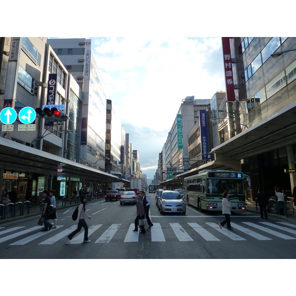 Picture Japan Kyoto Shijo dori 2010-06 27 - History Shijo dori