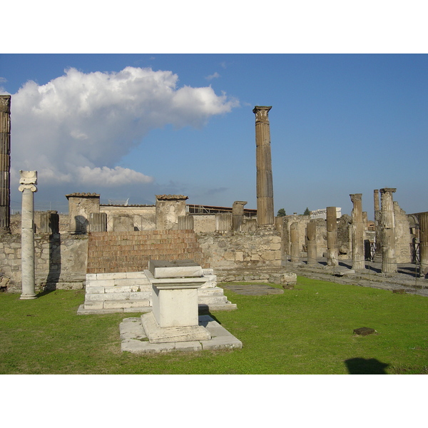 Picture Italy Pompei 2004-11 45 - Center Pompei