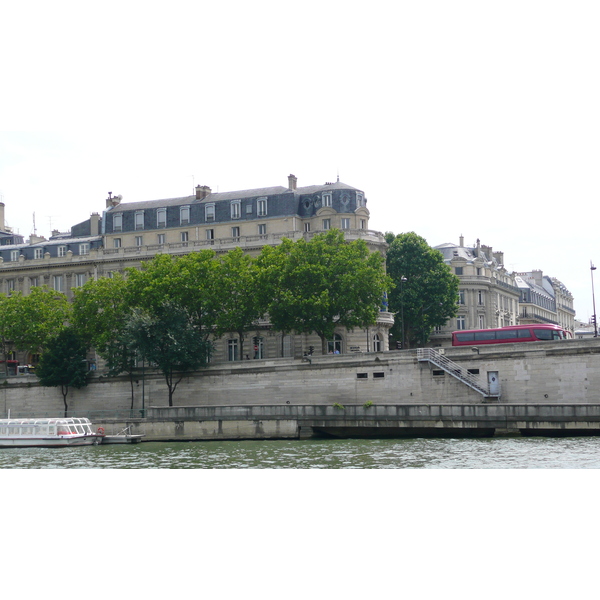 Picture France Paris Seine river 2007-06 238 - History Seine river