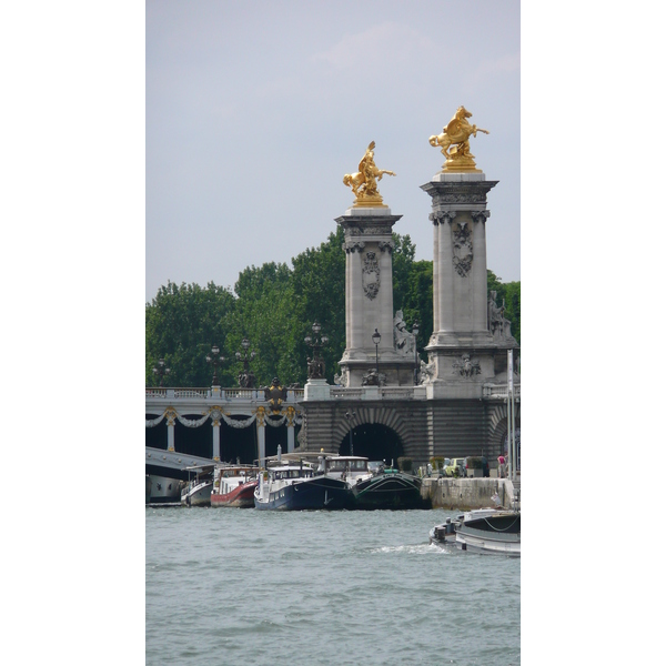 Picture France Paris Seine river 2007-06 10 - Tours Seine river