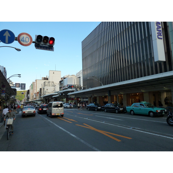 Picture Japan Kyoto Shijo dori 2010-06 65 - Journey Shijo dori