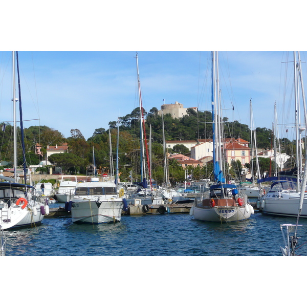 Picture France Porquerolles Island Porquerolles harbour 2008-05 26 - Tours Porquerolles harbour