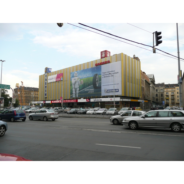 Picture Hungary Budapest Central Budapest 2007-06 128 - Around Central Budapest