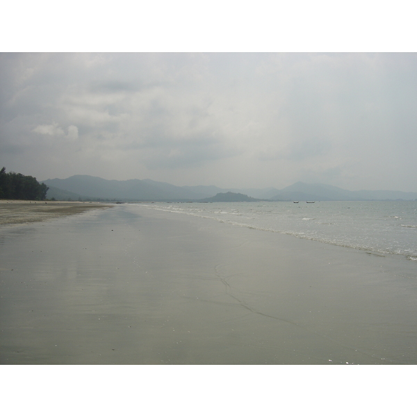 Picture Myanmar Maungmagan beach 2005-01 78 - Center Maungmagan beach