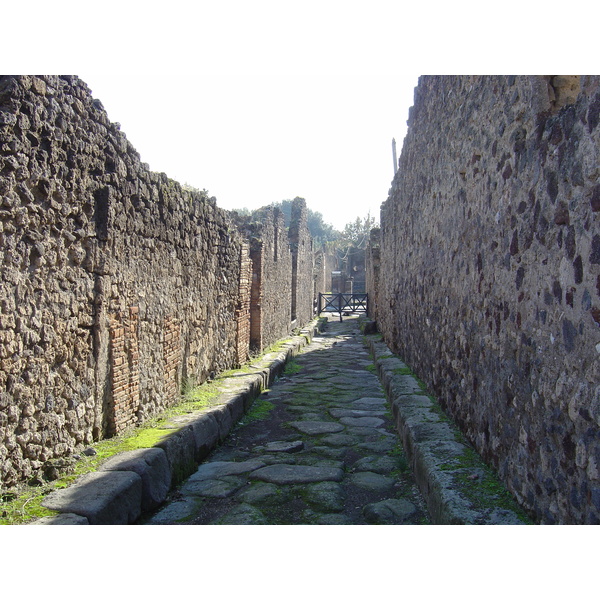 Picture Italy Pompei 2004-11 6 - Tour Pompei