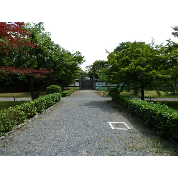 Picture Japan Kyoto Nijo Castle 2010-06 106 - Around Nijo Castle