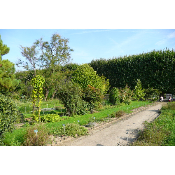 Picture France Paris Jardin des Plantes 2007-08 127 - Around Jardin des Plantes