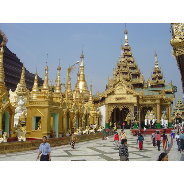 Picture Myanmar Yangon Shwedagon Pagoda 2005-01 30 - Around Shwedagon Pagoda