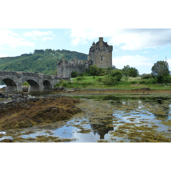 Picture United Kingdom Scotland Eilean Donan Castle 2011-07 21 - Recreation Eilean Donan Castle