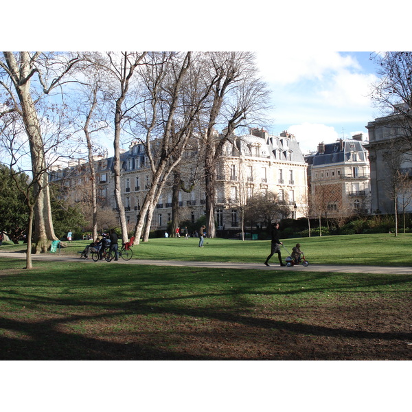 Picture France Paris Monceau Garden 2006-03 57 - Center Monceau Garden