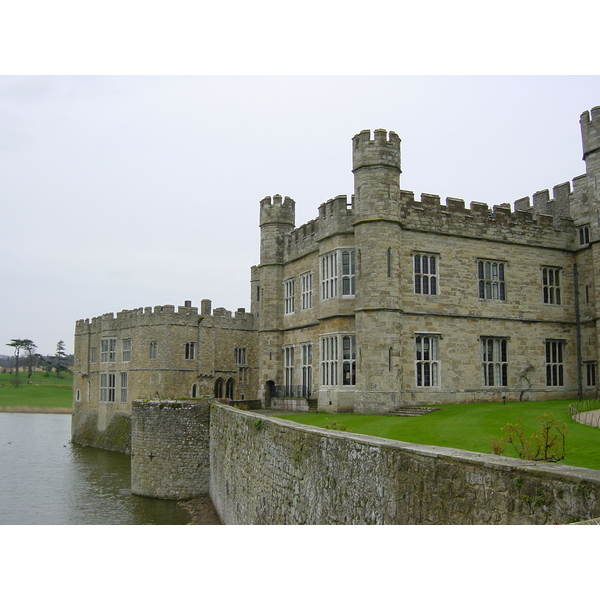 Picture United Kingdom Leeds castle 2001-04 26 - Recreation Leeds castle