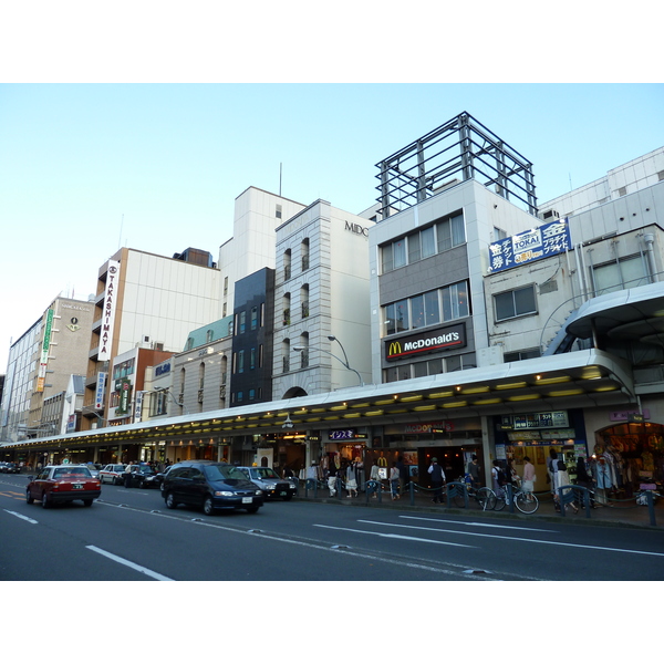 Picture Japan Kyoto Shijo dori 2010-06 79 - Recreation Shijo dori