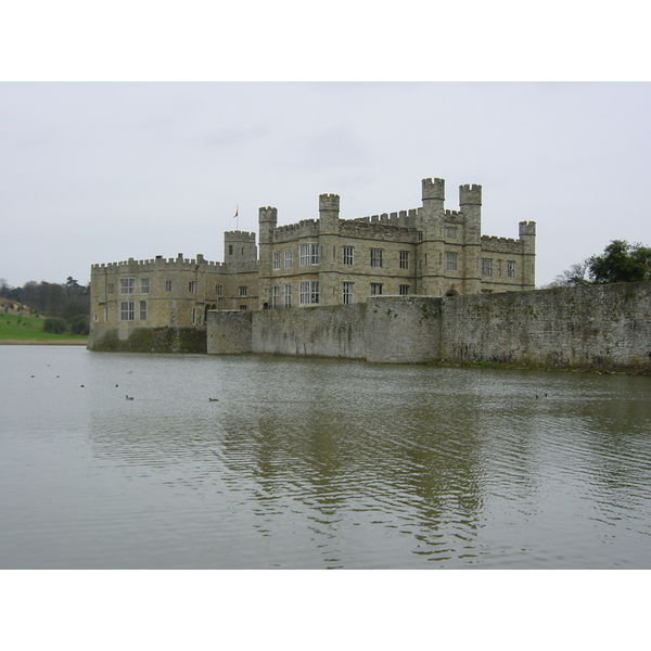 Picture United Kingdom Leeds castle 2001-04 13 - Around Leeds castle