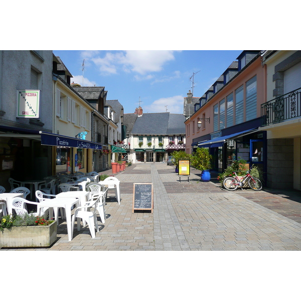 Picture France Pontivy 2007-08 27 - Tour Pontivy