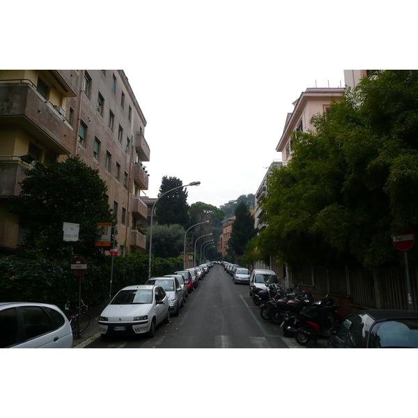 Picture Italy Rome Viale Glorioso 2007-11 17 - Recreation Viale Glorioso