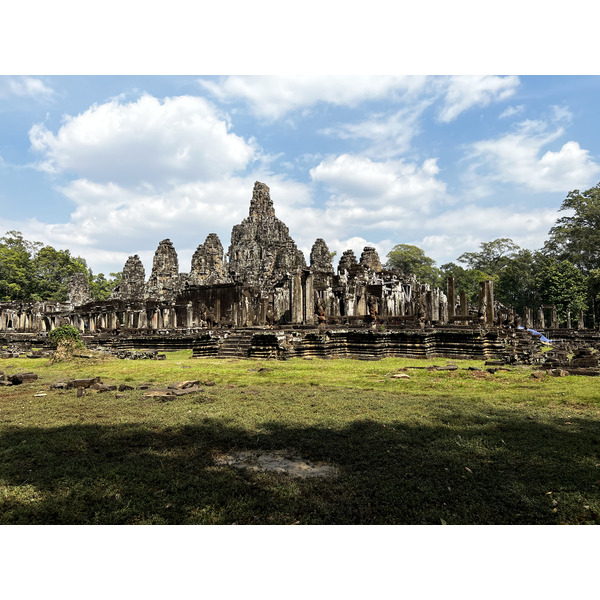 Picture Cambodia Siem Reap Bayon 2023-01 95 - Recreation Bayon