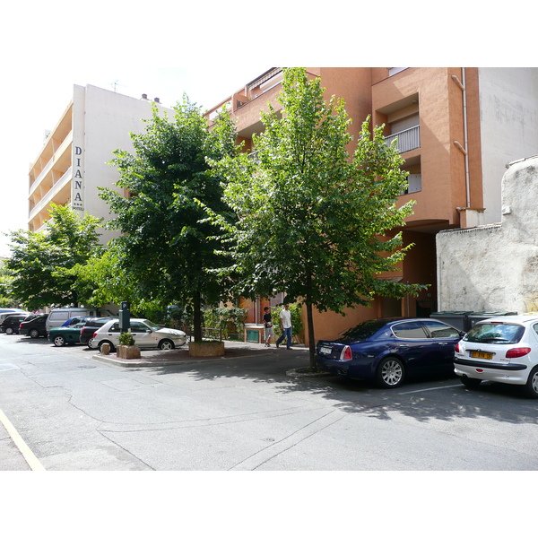 Picture France Vence Avenue H. Isnard 2007-07 45 - Tour Avenue H. Isnard