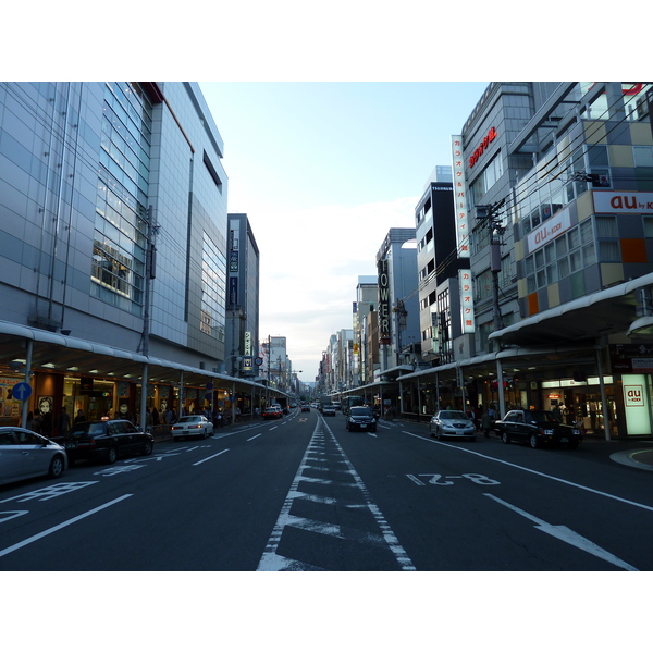 Picture Japan Kyoto Shijo dori 2010-06 2 - Tours Shijo dori