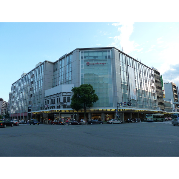 Picture Japan Kyoto Shijo dori 2010-06 72 - Tours Shijo dori