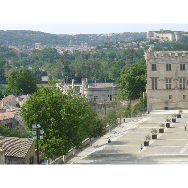 Picture France Avignon 2004-08 49 - Around Avignon