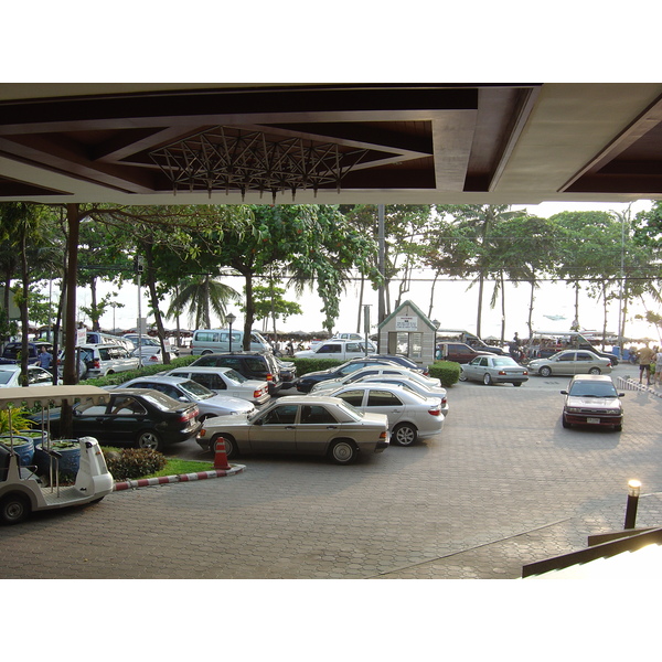 Picture Thailand Jomtien Beach Grand Jomtien Palace Hotel 2004-10 1 - History Grand Jomtien Palace Hotel