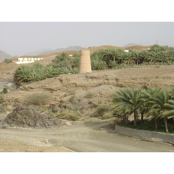 Picture Sultanate of Oman Buraimi to Sohar road 2005-03 5 - History Buraimi to Sohar road