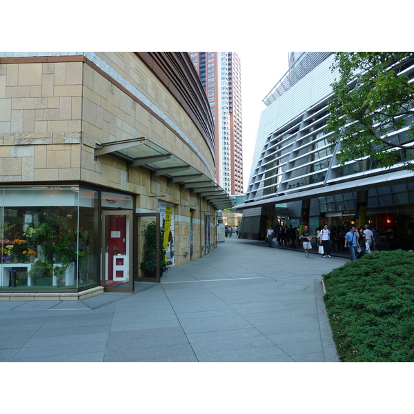 Picture Japan Tokyo Roppongi Hills 2010-06 80 - Around Roppongi Hills