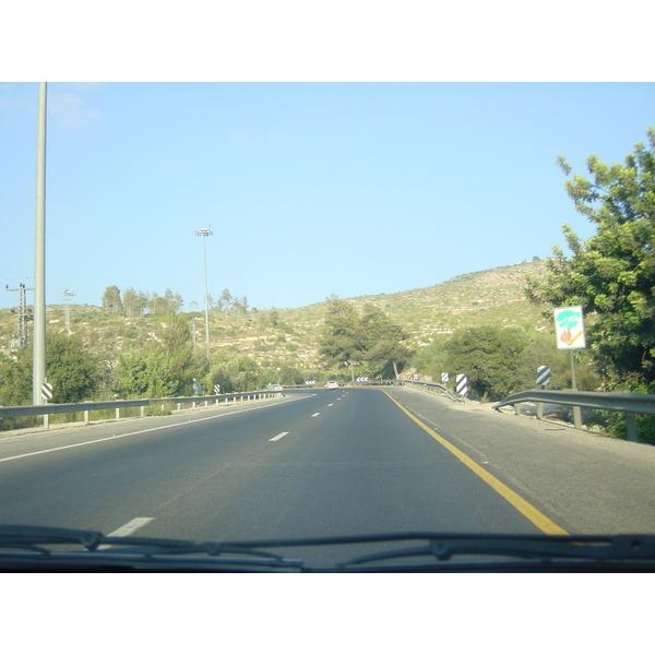 Picture Israel Road 2001-07 17 - Journey Road