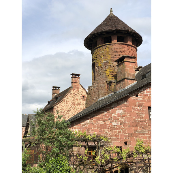 Picture France Collonges la Rouge 2018-04 20 - History Collonges la Rouge