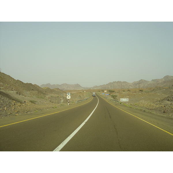 Picture Sultanate of Oman Buraimi to Sohar road 2005-03 24 - Discovery Buraimi to Sohar road