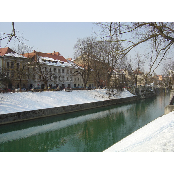 Picture Slovenia Ljubljana 2005-03 11 - Discovery Ljubljana