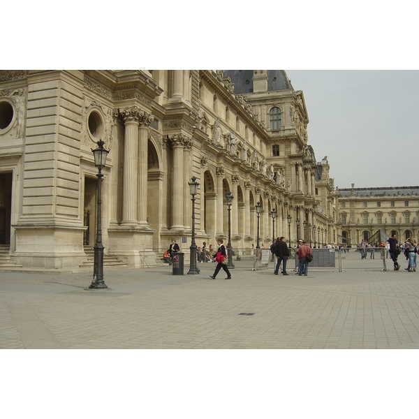 Picture France Paris Louvre 2007-05 148 - Around Louvre