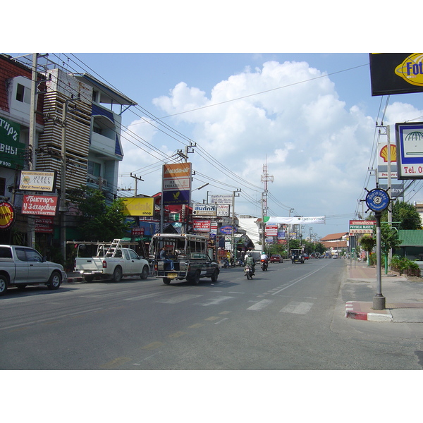 Picture Thailand Pattaya 2004-10 25 - Discovery Pattaya