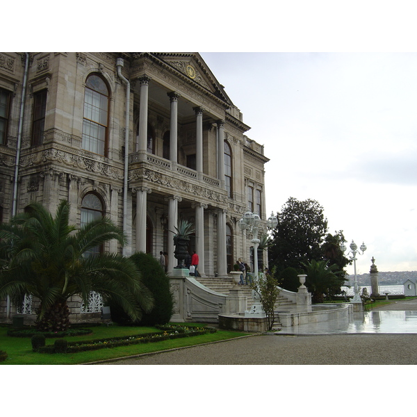 Picture Turkey Istanbul Dolmabahce Palace 2004-12 19 - Discovery Dolmabahce Palace