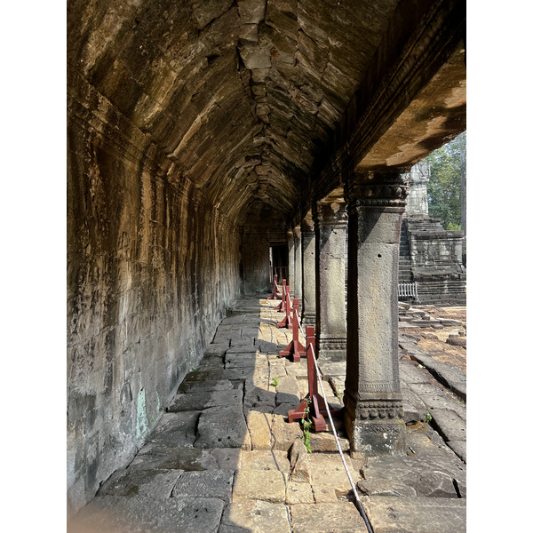 Picture Cambodia Siem Reap Bayon 2023-01 46 - Center Bayon