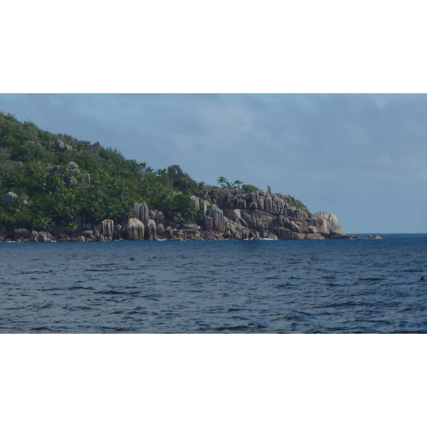 Picture Seychelles Petite Soeur 2011-10 22 - Recreation Petite Soeur