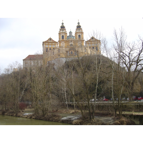 Picture Austria Melk 2005-03 12 - History Melk