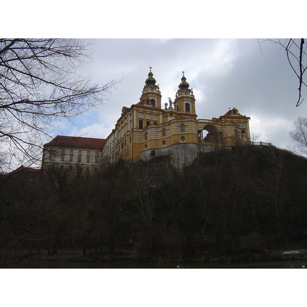 Picture Austria Melk 2005-03 7 - History Melk