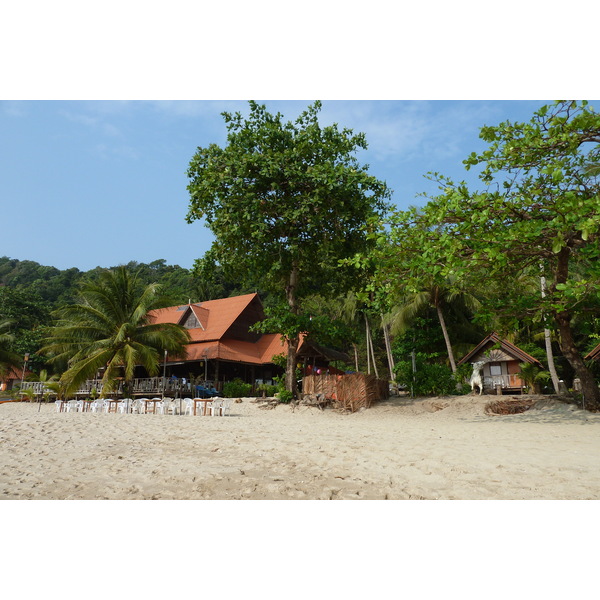 Picture Thailand Ko Chang White sand beach 2011-02 87 - Center White sand beach