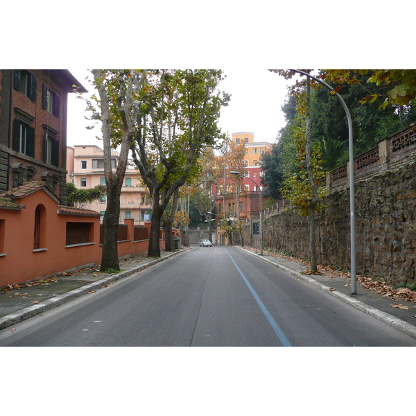 Picture Italy Rome Viale Trenta Aprile 2007-11 25 - History Viale Trenta Aprile