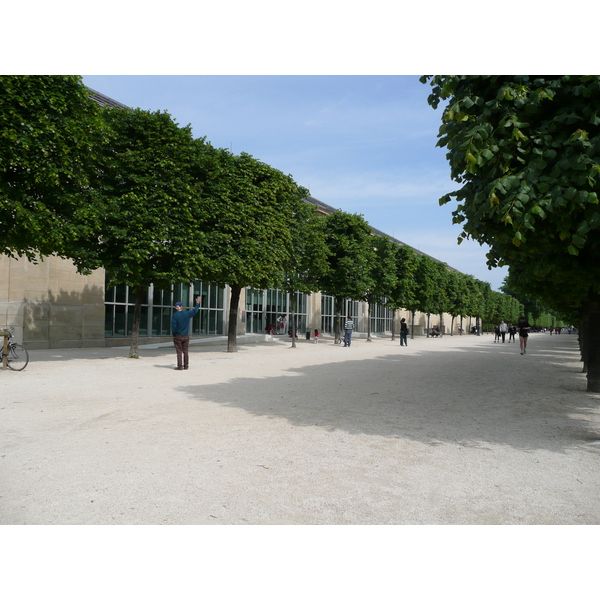 Picture France Paris Garden of Tuileries 2007-05 170 - Center Garden of Tuileries