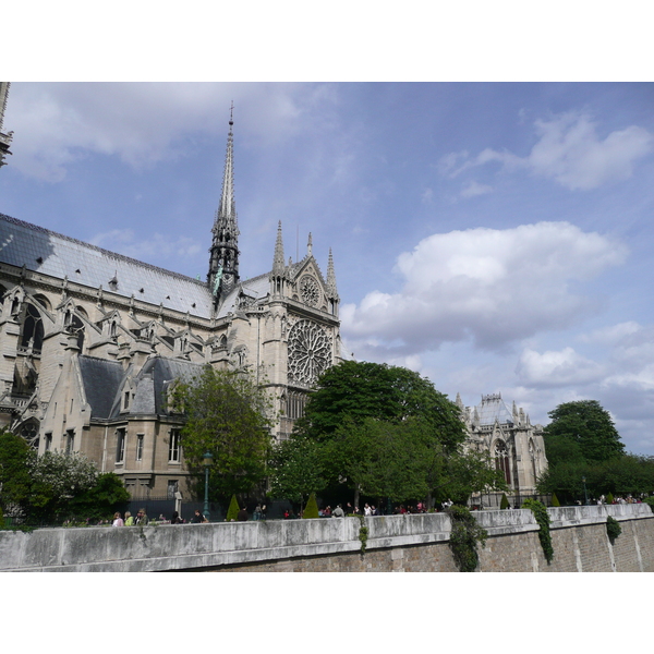 Picture France Paris Notre Dame 2007-05 219 - Recreation Notre Dame