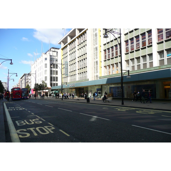 Picture United Kingdom London Oxford Street 2007-09 196 - Discovery Oxford Street