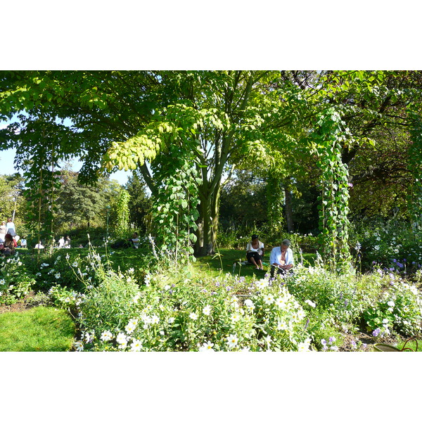 Picture France Paris Monceau Garden 2007-09 14 - Journey Monceau Garden